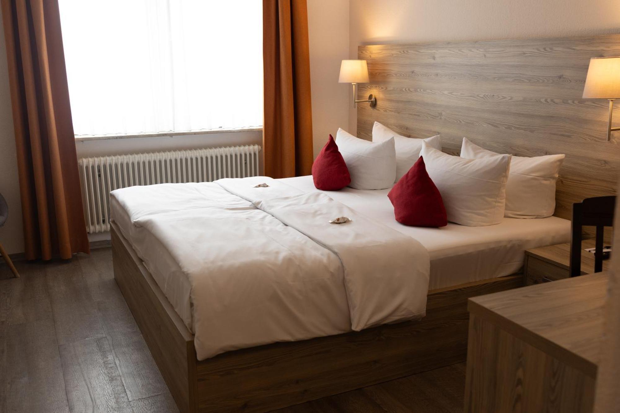 Hotel Kuebler เวนเดิลชไตน์ ภายนอก รูปภาพ