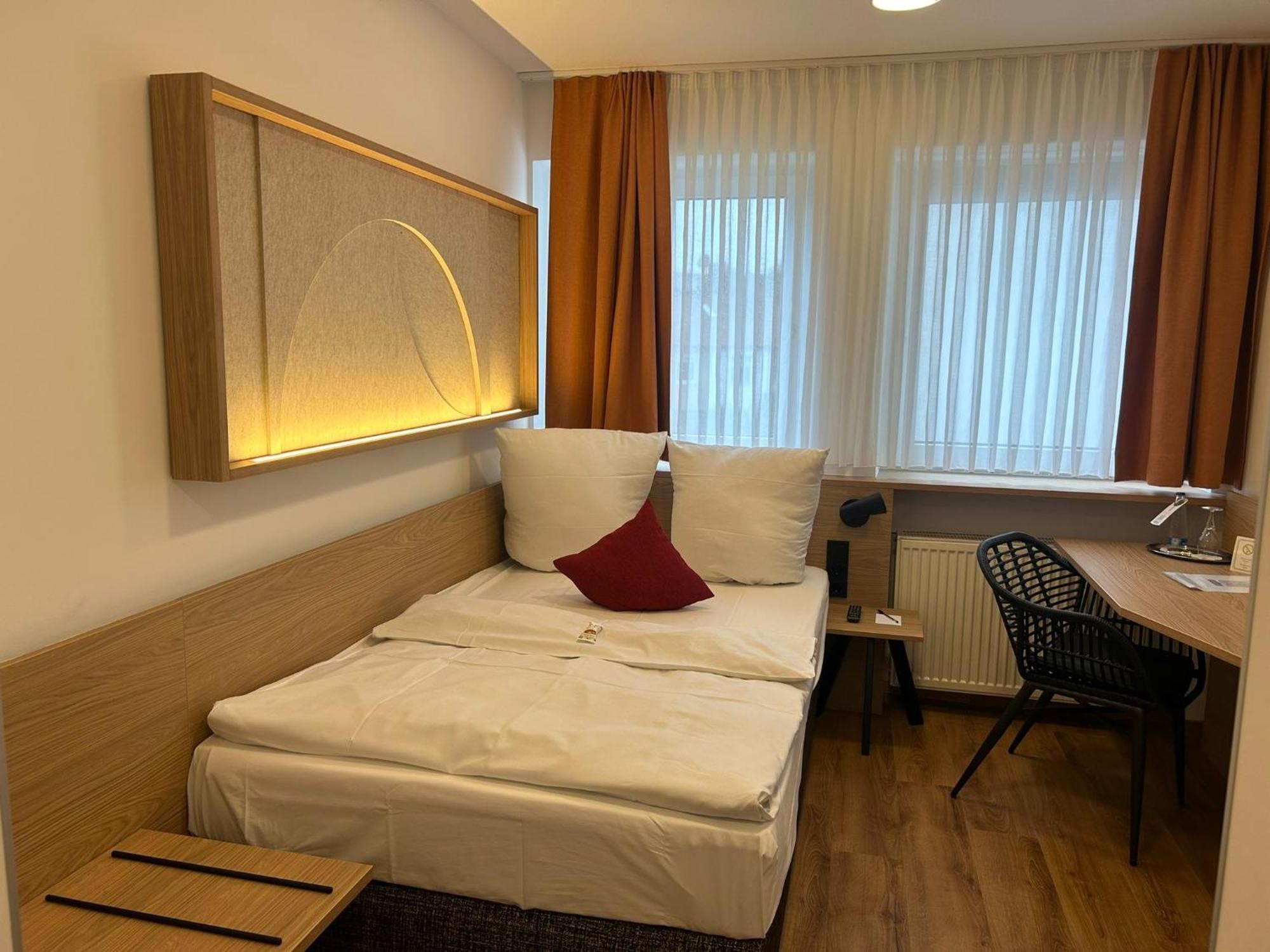 Hotel Kuebler เวนเดิลชไตน์ ภายนอก รูปภาพ